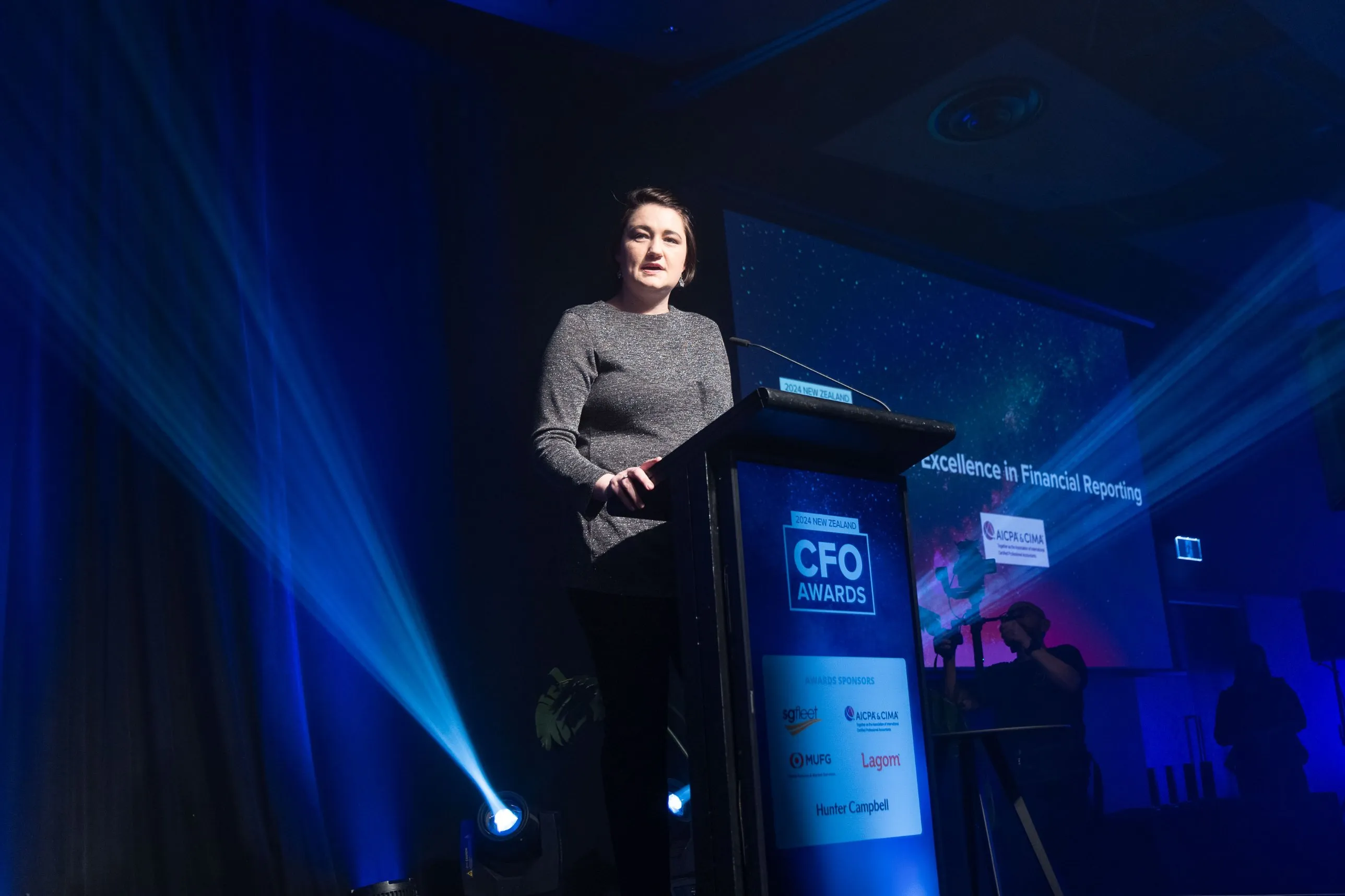 Annelize du Toit speaking from the podium at the New Zealand CFO Awards